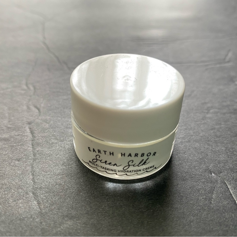 Earth Harbor Siren Silk hydration creme SAMPLE